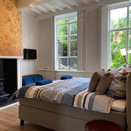 Tuinkamer In Monumentaal Pand Veere Exterior photo